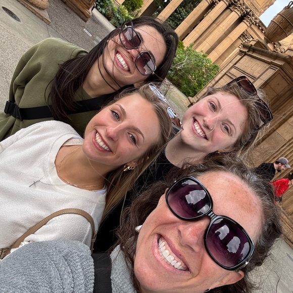 Meet your Posher, Michele - Picture 7 of 7